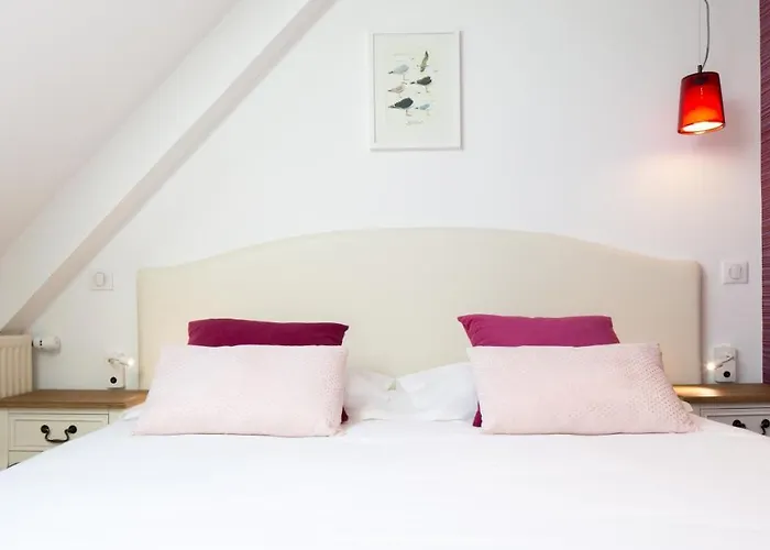 Les Chants D'ailes - Face Hotel 3*