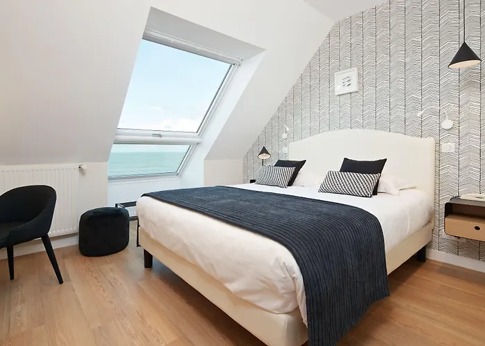 Hotel Les Chants D'ailes - Face 3*