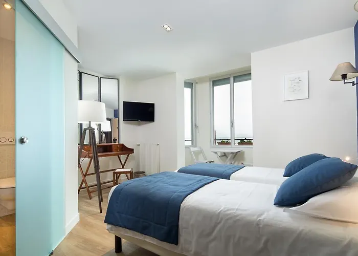 Hotel Les Chants D'ailes - Face 3*