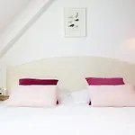 Les Chants D'ailes - Face Hotel 3*