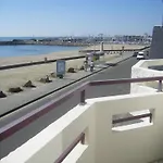 Hotel Les Chants D'ailes - Face 3*