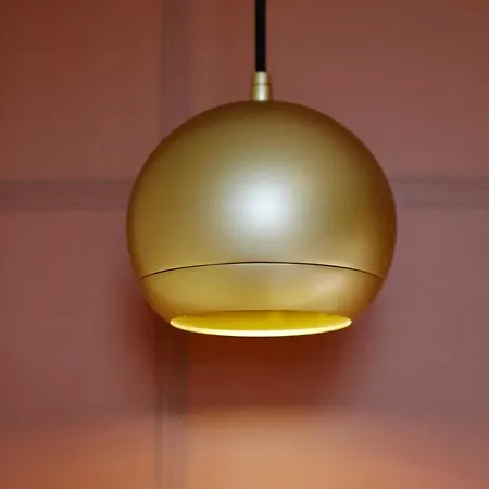 Les Chants D'ailes - Face Hotel