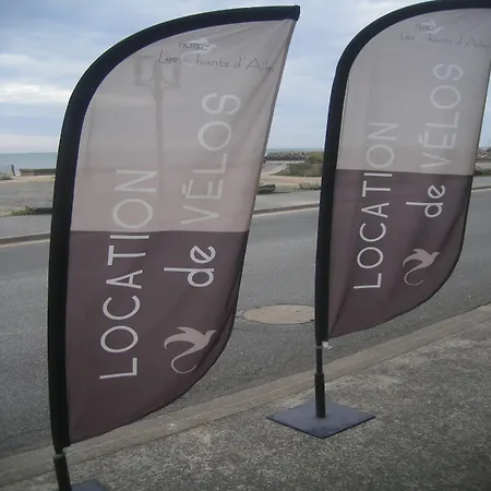 Les Chants D'ailes - Face Hotel