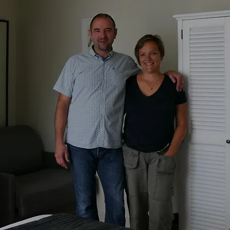 Les Chants D'ailes - Face Hotel